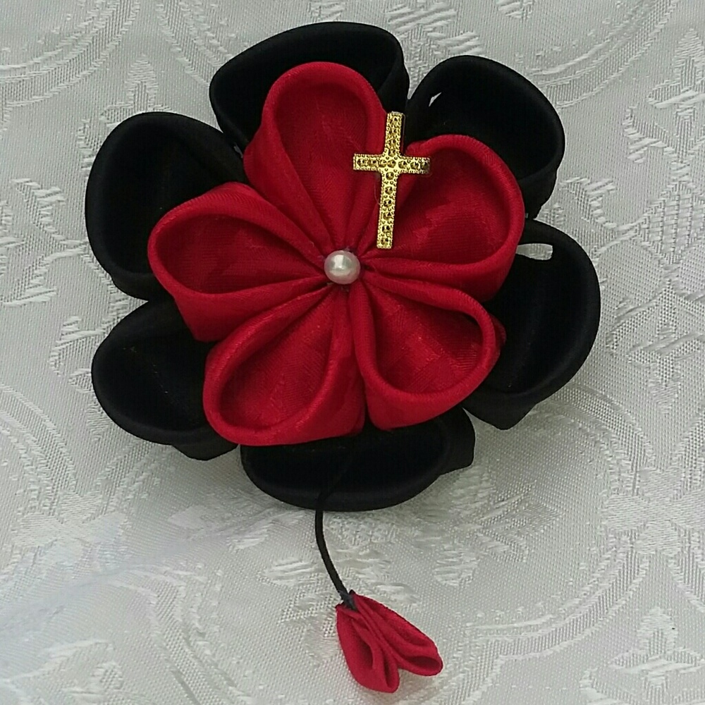 Kanzashi Hair Comb NWOT Prom Event Gift Woman's Hand Crafted